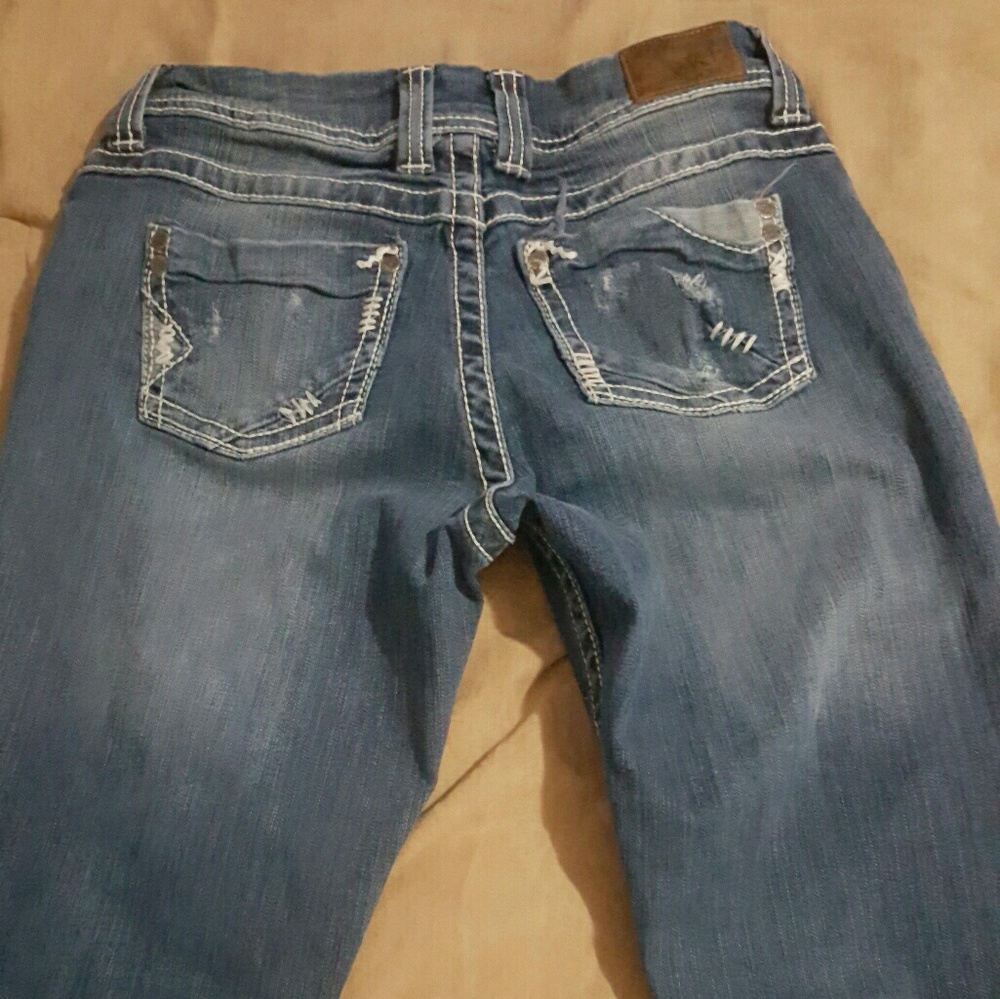 Jeans - Picture 2 of 4
